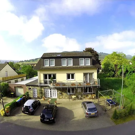 Residenz Moselzauber - Mit Pool Landschaft Apartman *