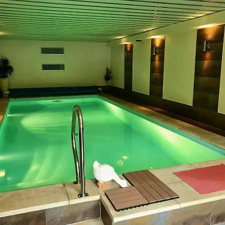 Residenz Moselzauber - Mit Pool Landschaft Ernst