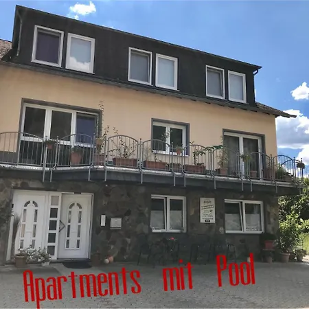 Residenz Moselzauber - Mit Pool Landschaft
