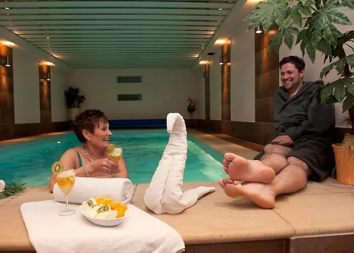 Residenz Moselzauber - Mit Pool Landschaft *