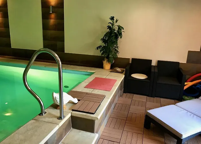 Residenz Moselzauber - Mit Pool Landschaft Ernst